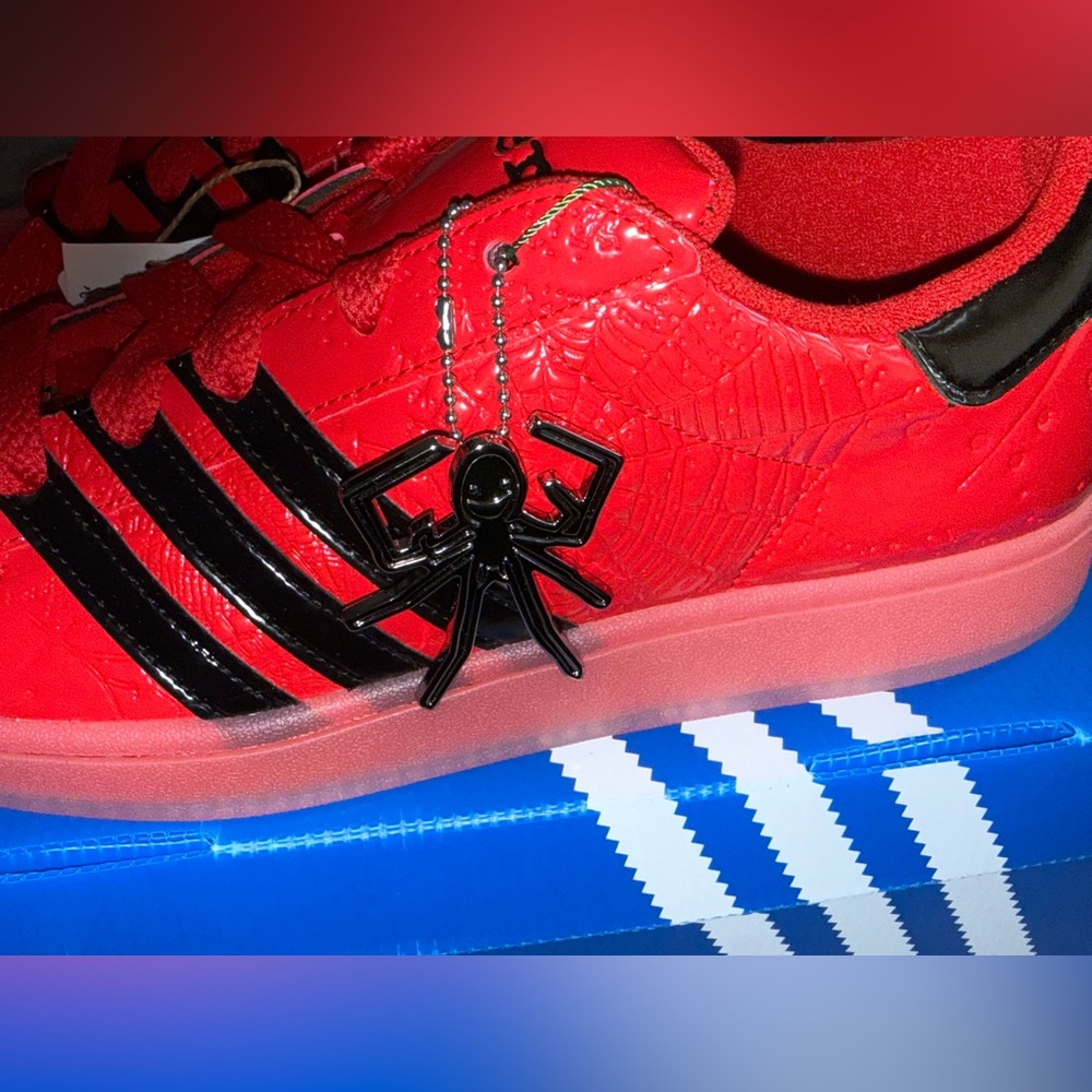 SOLD adidas Superstar “Sp5der” Sneaker Collab  Red and black - Picture 3 of 9